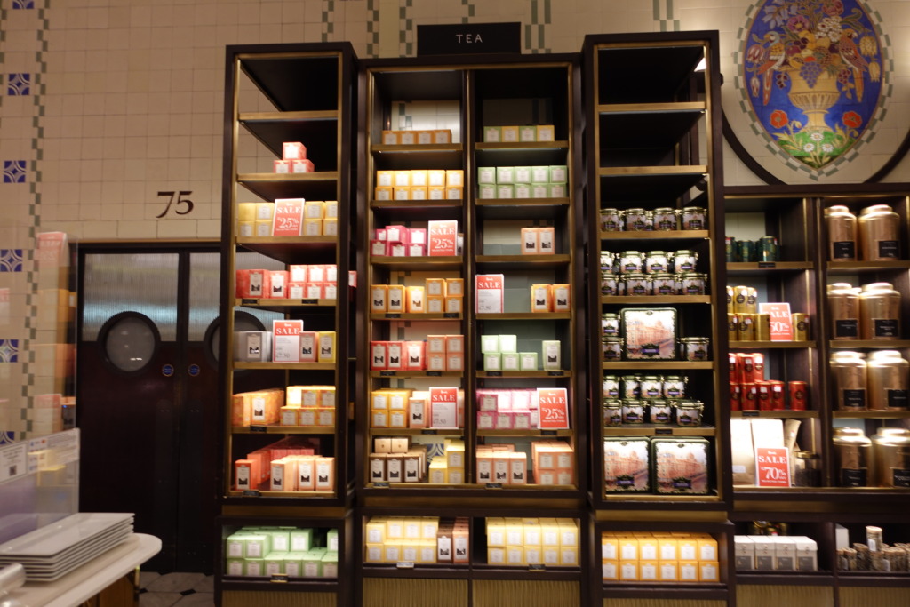英国老舗百貨店ハロッズ (Harrods)｜セール品を買ってみた 夫婦英国暮らしブログ